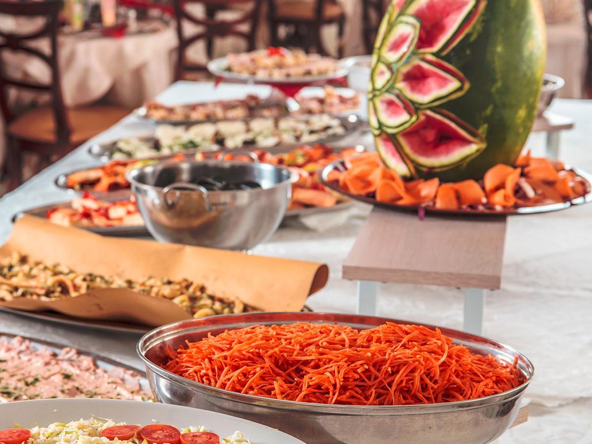 Hotel Caravelle تْشيزيناتيكو المظهر الخارجي الصورة