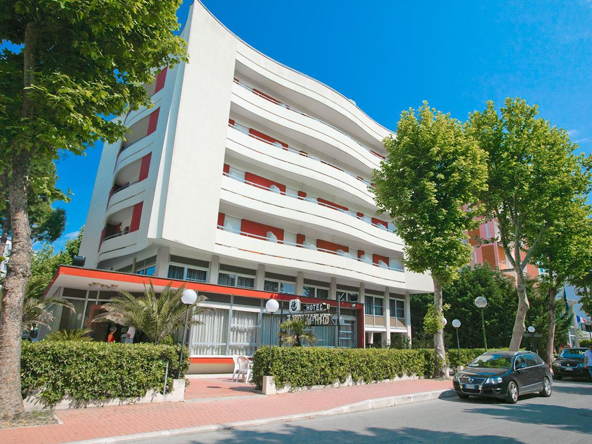 Hotel Caravelle تْشيزيناتيكو المظهر الخارجي الصورة